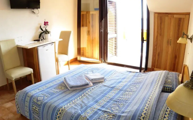 Rooms Figarola