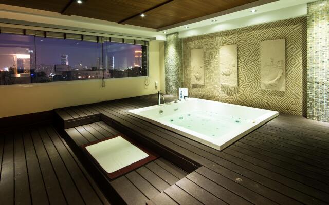 Lohas Residences Sukhumvit