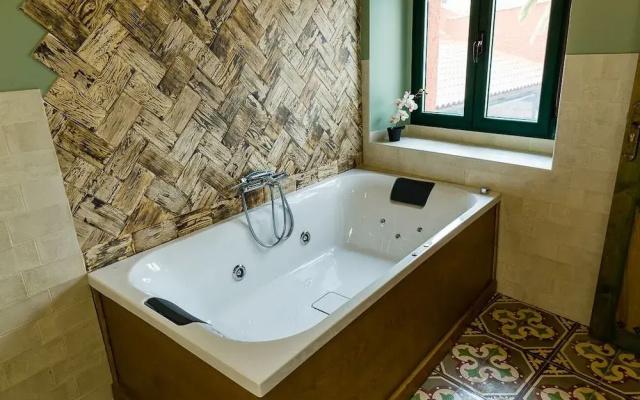 Hospedium Hotel El Nido de Alcudia Suites