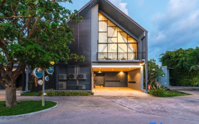 Villa Chuly - 3 BR Luxurious Pool villa in Phuket