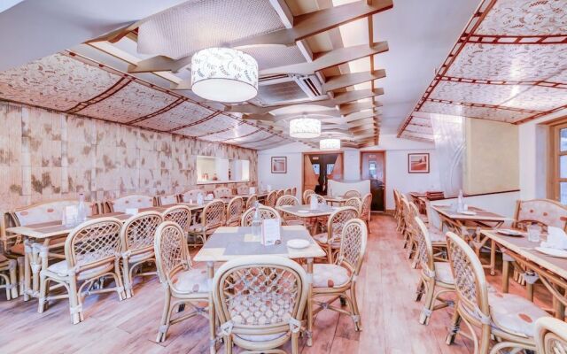 OYO 17108 Krishna Presidency