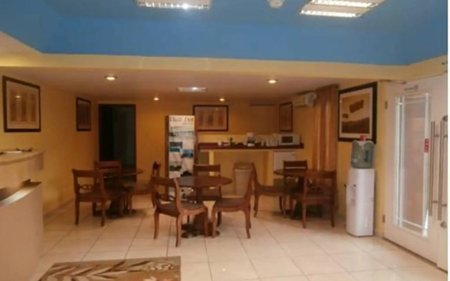 Ossi Inn Hotel