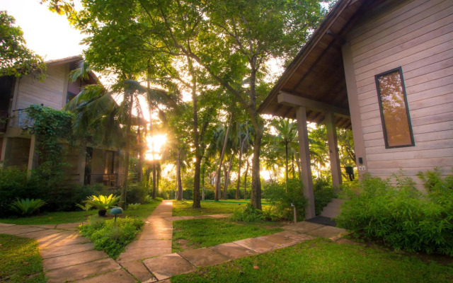 Palm Paradise Cabanas & Villas Beach Resort Tangalle