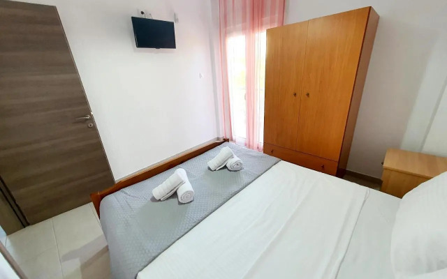 COZY & COOL Apartment N1 30m from sea