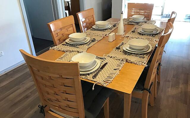 Cosy AffordableGetaway Wifi Netflix Wine