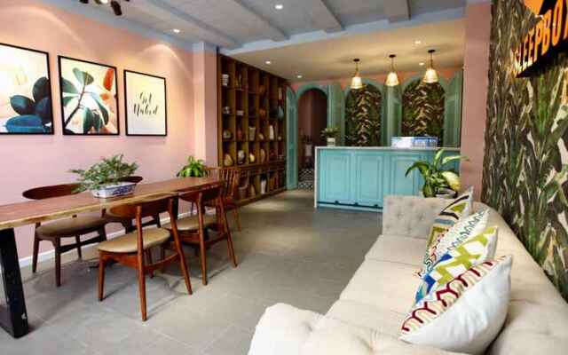 Sleepbox Hostel Phu Quoc