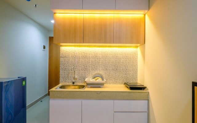 Best Deal Studio at Evenciio Apartment near Campus Area