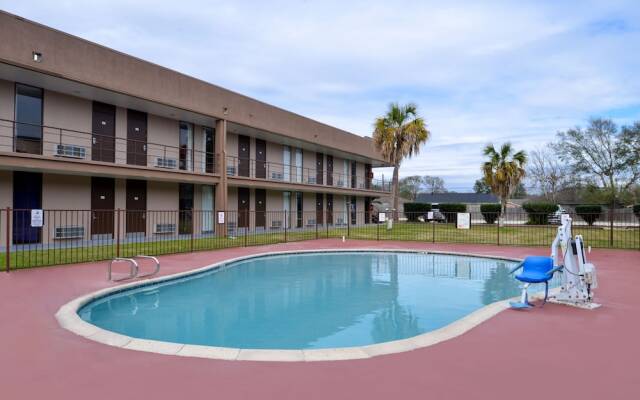 Airport Inn
