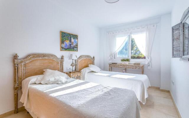 OleHolidays Adosado Mediterraneo Los Monteros 100 m playa