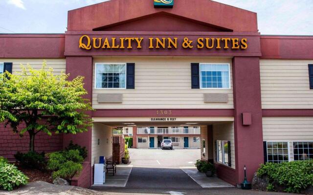 Quality Inn & Suites Bremerton near Naval Shipyard