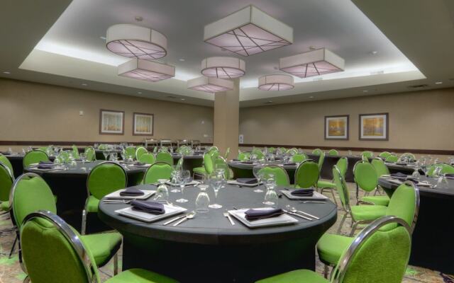 Holiday Inn Saskatoon Downtown