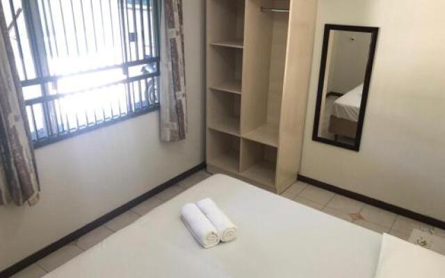 Dax Bombinhas Hostel