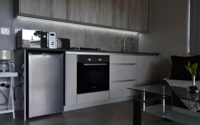 82 Steps to the Beach