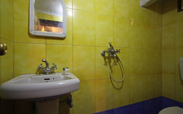 OYO 5227 Hotel New Bharat