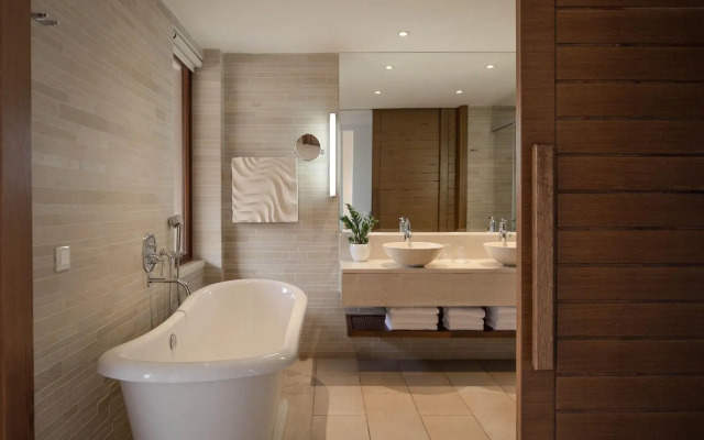 Phāea Blue - Small Luxury Hotels of the World