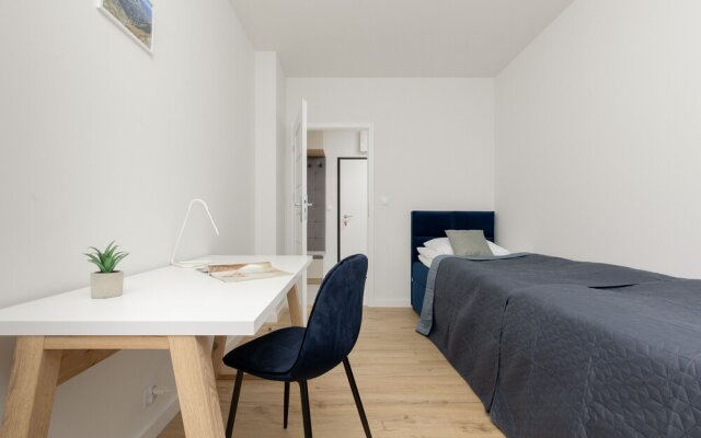 Goodnight Apartment by Renters