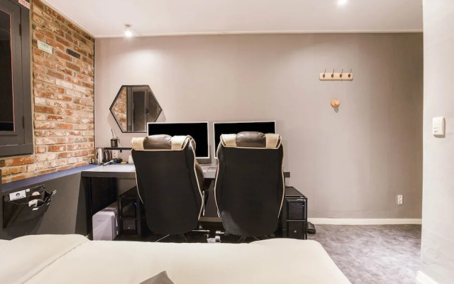 Stay Inn Hotel