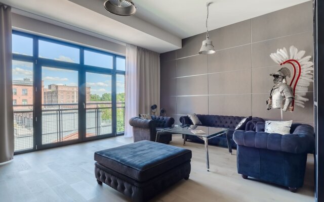 Lumina stylish and spacious studio