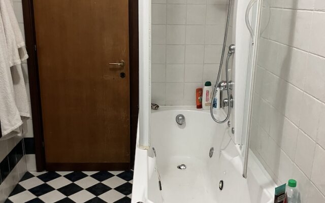 Rachele Charming House in Heart of Rome