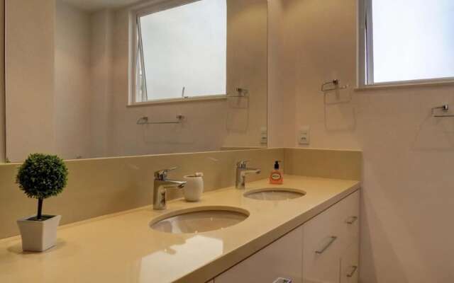 LinkHouse Majestic Apartment