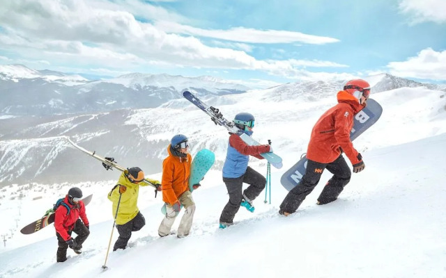 River Mnt Lodge W105D