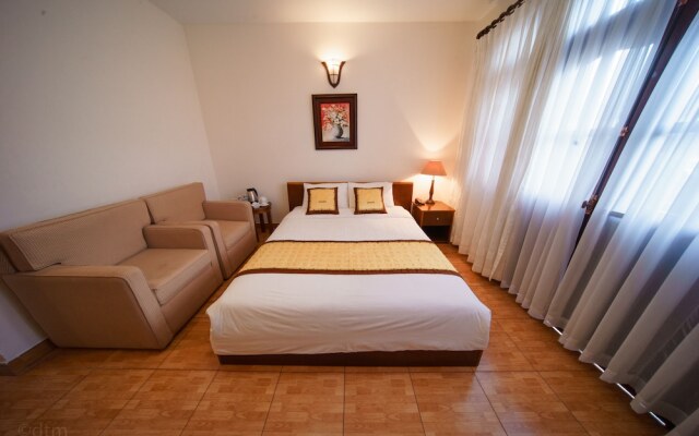 Hotel Dona Villa