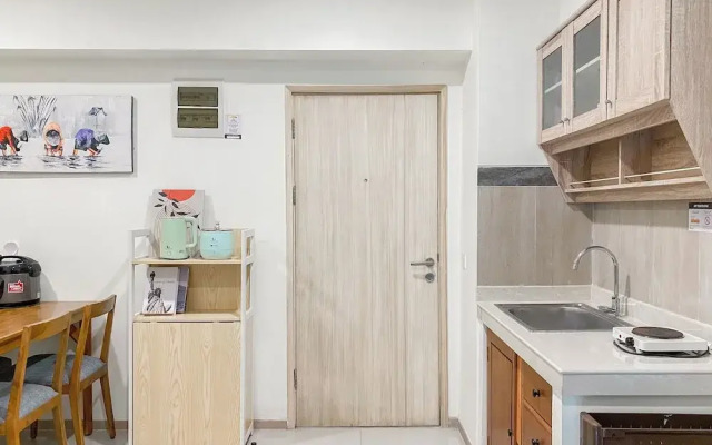 Warm And Homey 2Br At Meikarta Apartment