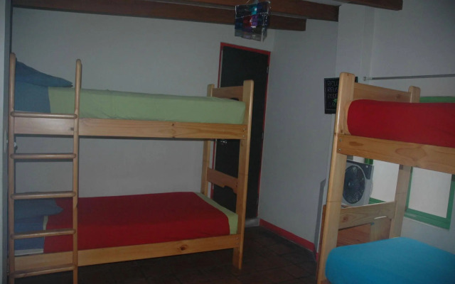 Red Llama Eco Hostel