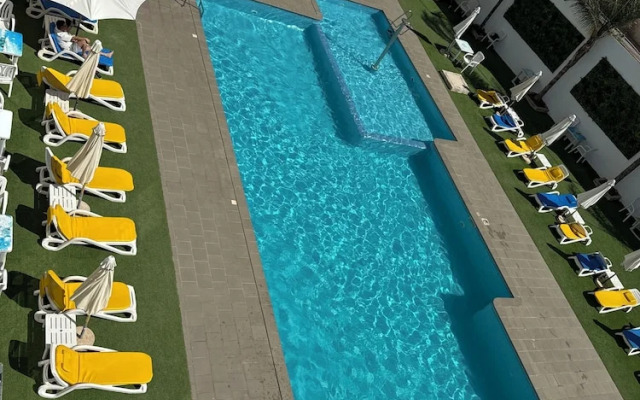 Hotel Zenith