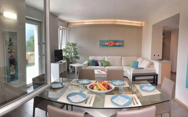 Oleandro 1 Apartment in Mergozzo With Pool