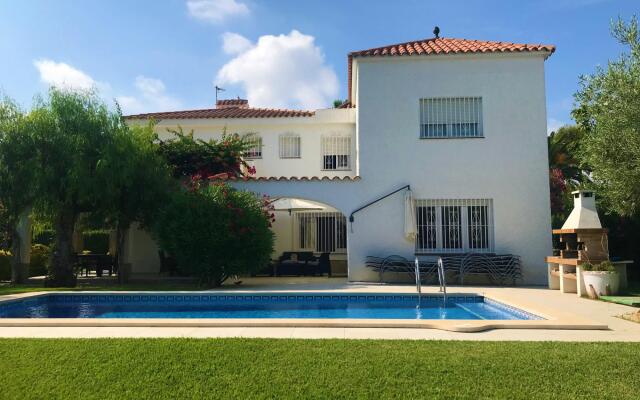 Villa 50 M From The Beach In Cambrils Th11