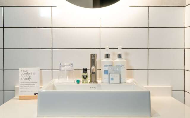 Roomza Times Square at Pestana CR7