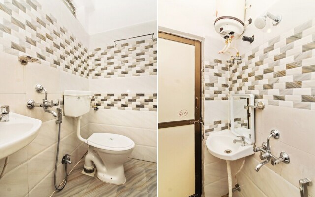OYO 40807 Hotel Meena International