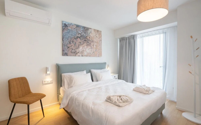 LIV Athinum 1 - Luxury Apartment 3B