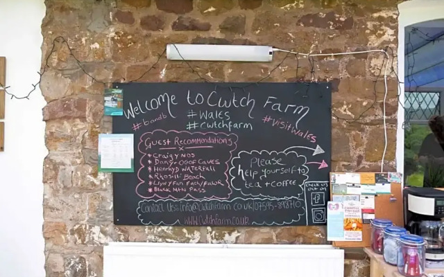 Cwtch Farm Bed & Breakfast