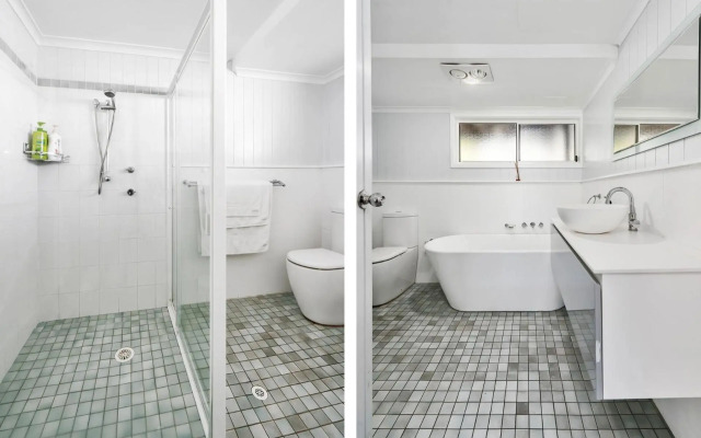 Mara at Hyams 4pm Check Out Sundays