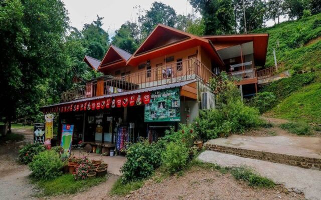 Nida Rooms Khuadchang 4 Maetaeng Antique at Wangnumyard Resort