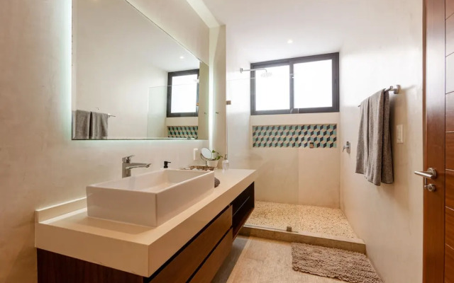 Room fully equipped Spa and gym free