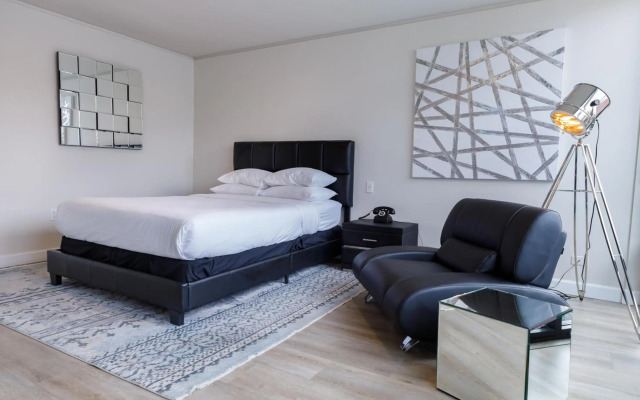 Park Plaza Lodge Hotel