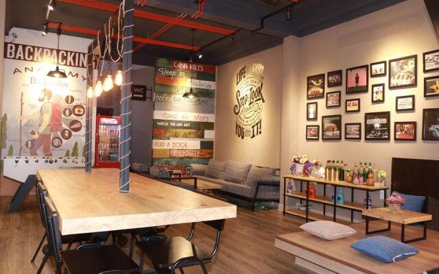 Barneys Danang Backpackers House