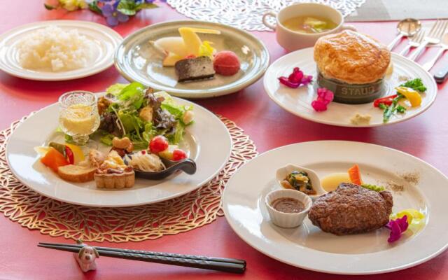 Lake Side Inn Beehive