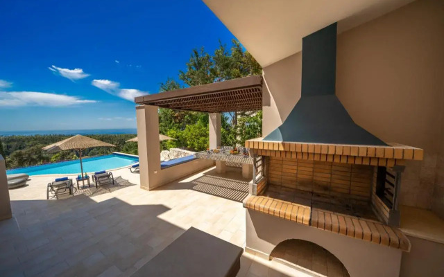Hidden Luxury Gem Of Kefalonia ~ Villa Karmaniolos