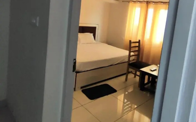 OYO 28196 Hotel Corbett Radiance