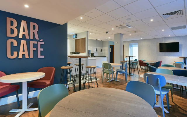 Travelodge Bristol Central
