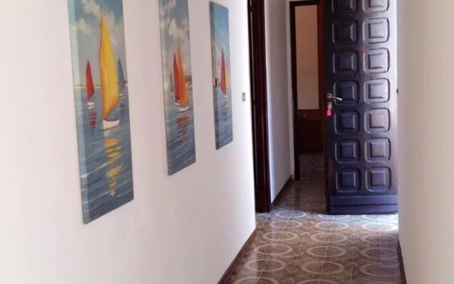 Apartment With 3 Bedrooms in Solarussa Near the Beach