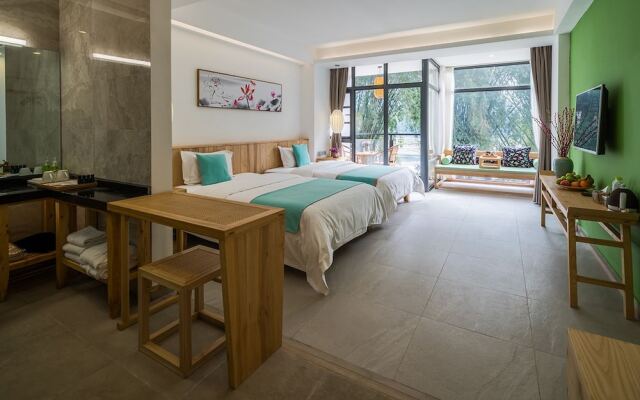 CTN LiRiver Boutique Hotel