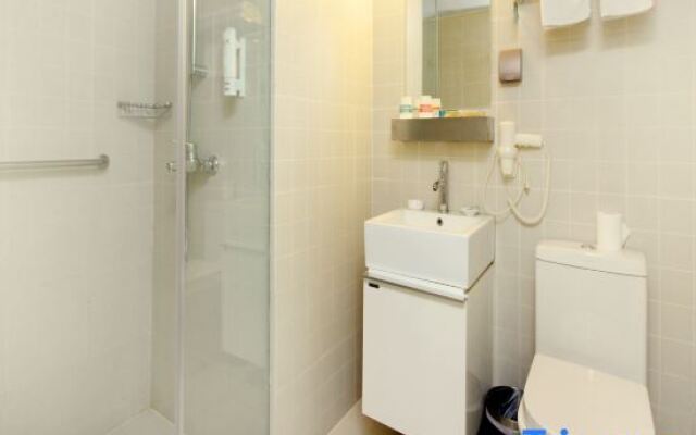 Jinjiang Inn North Station Huigong Plaza Hotel