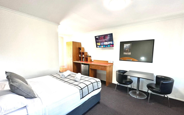 Mackay Resort Motel – Guest Rooms – Mackay