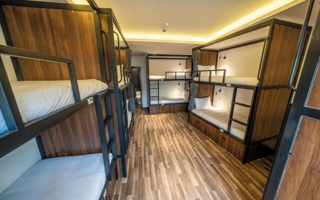 Mad Monkey Hanoi - Hostel