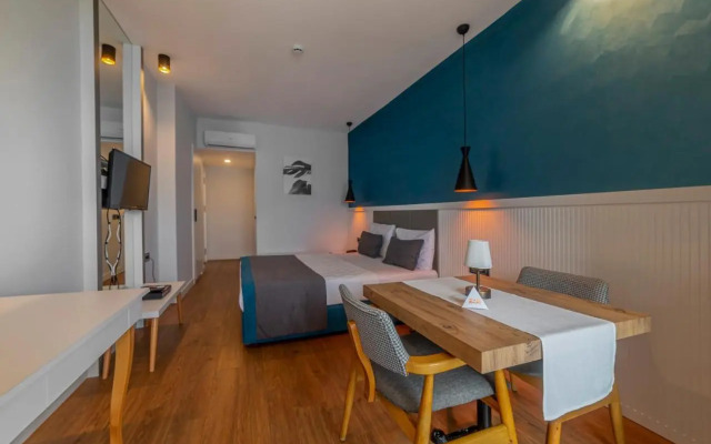 Tema 242 Hotel